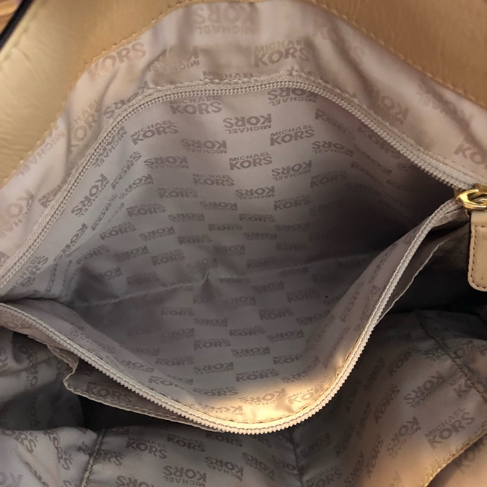 Michael Kors tan patent leather double handle tote - Picture 5 of 14